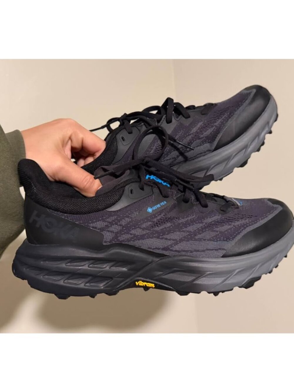 Hoka speedgoat 5 GTX SPIKE trail running sneakers. Men’s 8.